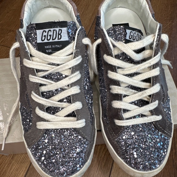 Golden Goose Deluxe Brand Golden Goose Deluxe Brand Super Star Glittered Lace-Up - Picture 6 of 11